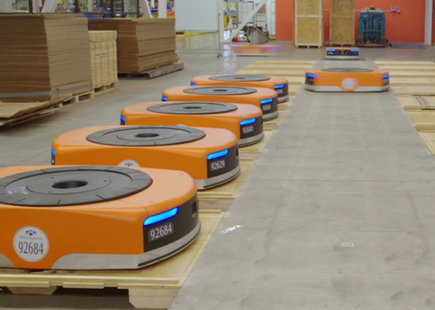 Amazon запускає першого автономного робота